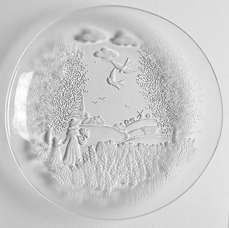 Memories Salad Plate by Mikasa-1