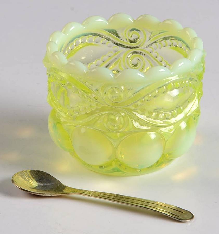 Eye Winker Vaseline Opal Salt Dip by Mosser (Ohio)-1