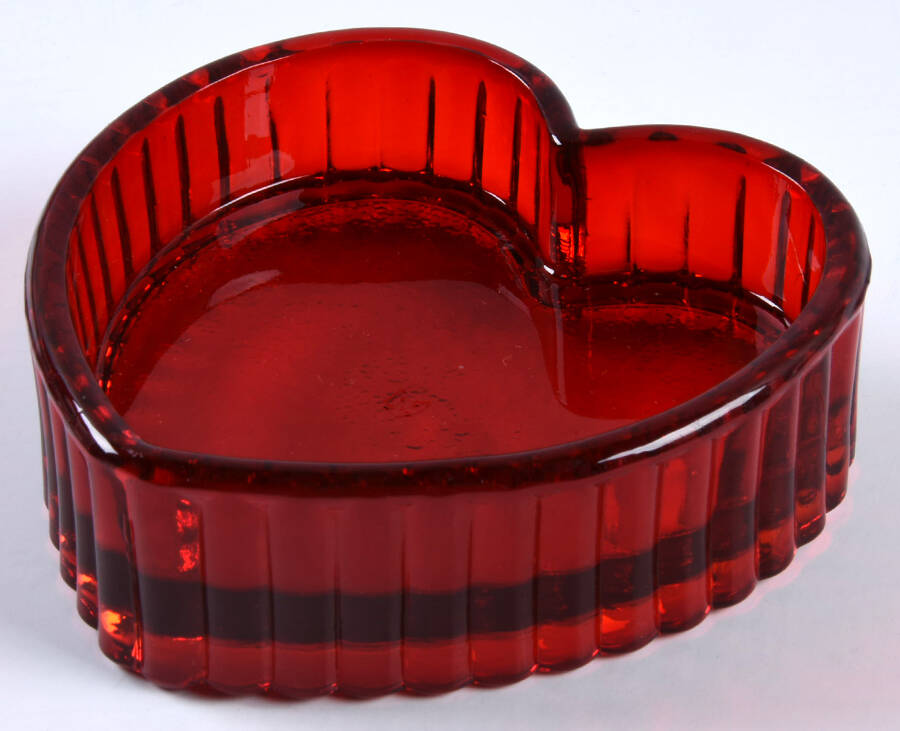 Ruby Red Small Heart Box No Lid by Mosser (Ohio)-1