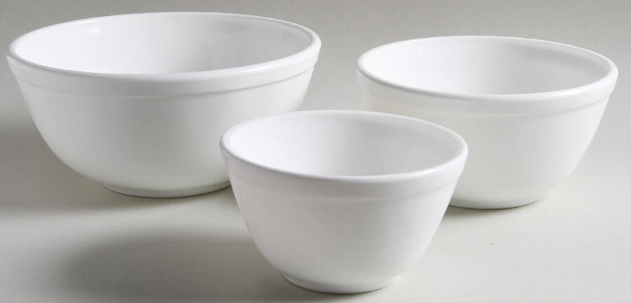 Milk Set of 3 Mixing Bowls (8", 7" & 5" Diameter) by Mosser (Ohio)-1