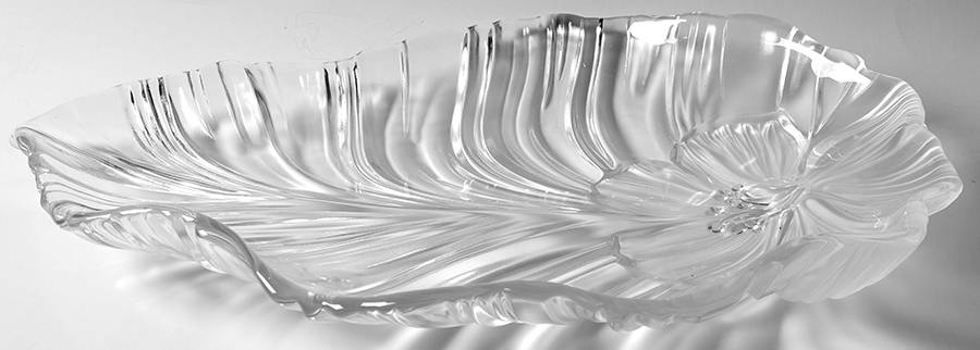Miranda 17" Leaf Shape Platter by Mikasa-1