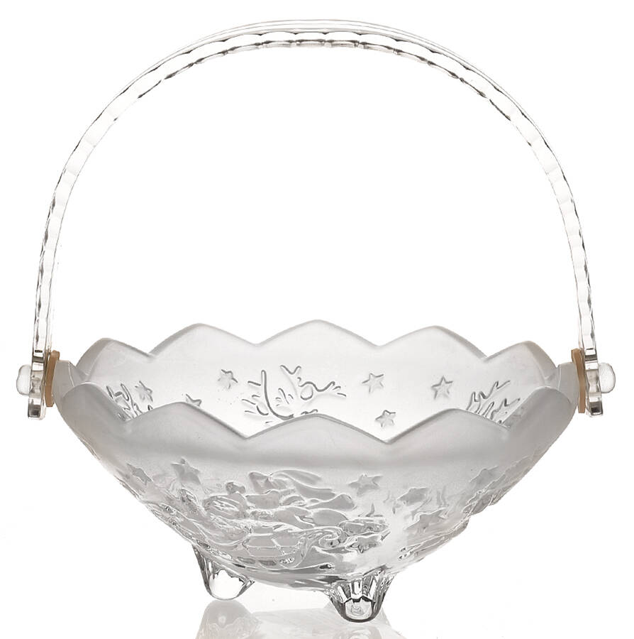 Holiday Classic 8" Basket with Detachable Plastic Handle by Mikasa-1