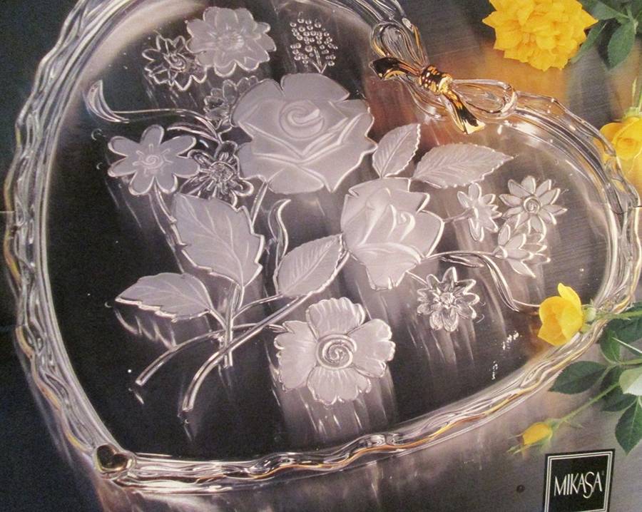 Golden Bouquet Cake Plate by Mikasa-1