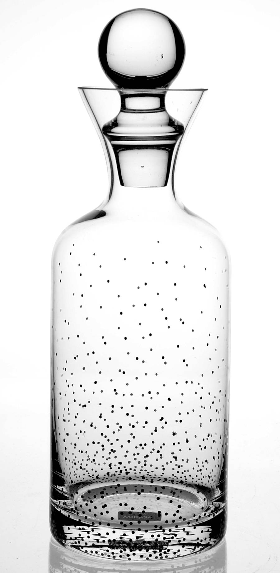 Cheers Party (Lustre) Spirit Decanter & Stopper by Mikasa-1