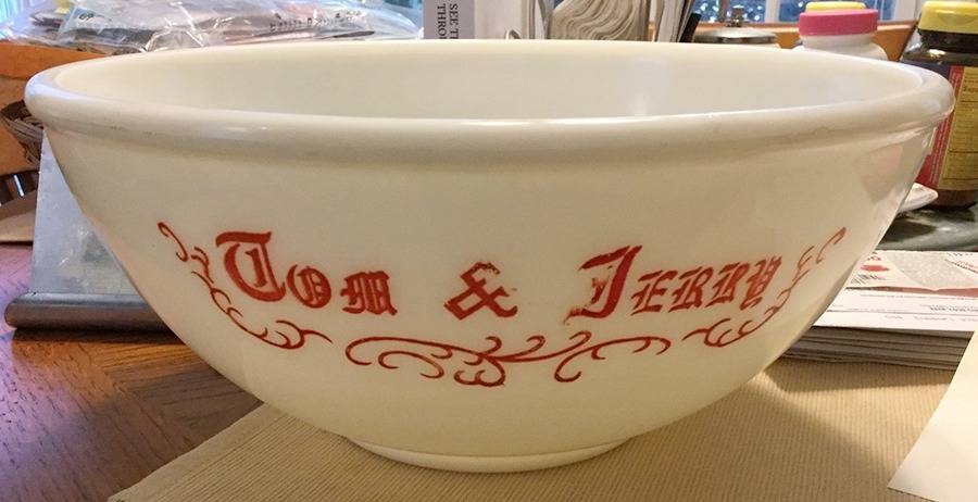 Tom and Jerry Tom & Jerry Punch Bowl by McKee-1