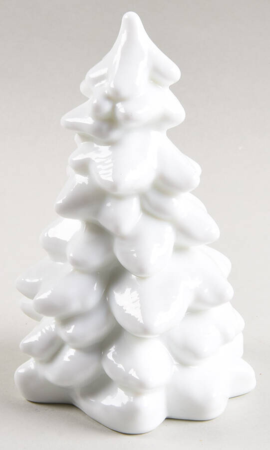 Holiday Animals & Figurines 5" Christmas Tree by Mosser (Ohio)-1