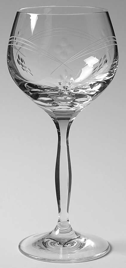 Crystal Cove Wine Glass by Noritake-1