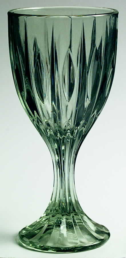 Entree-Green (Light) Water Goblet by Noritake-1