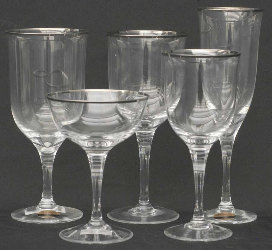 Paris 5 Piece Place Setting by Noritake-1