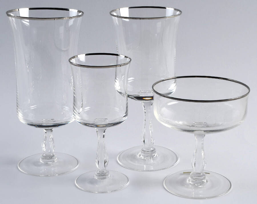 Rhythm-Clear 4 Piece Place Setting by Noritake-1