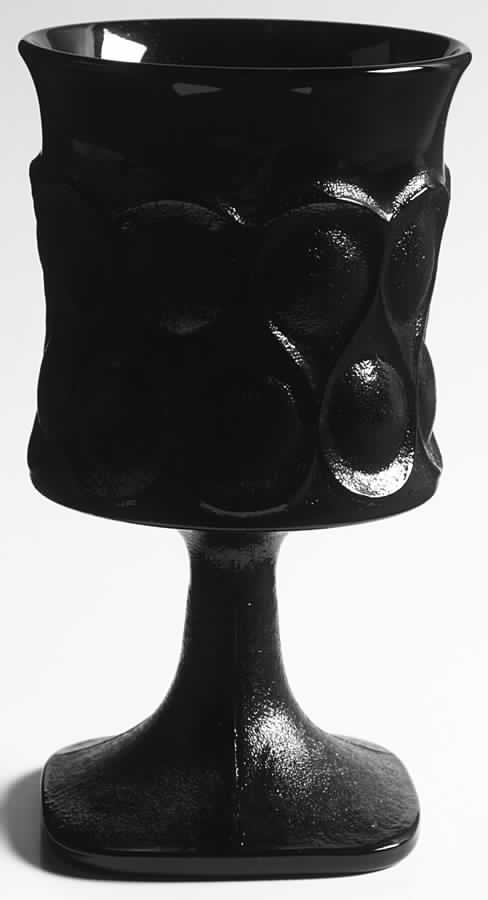 Spotlight-Ebony Water Goblet by Noritake-1