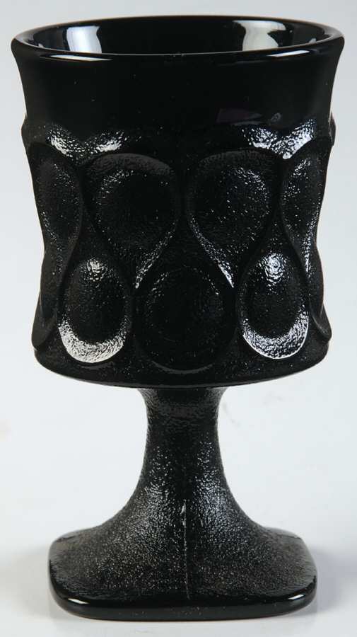 Spotlight-Ebony Wine Glass by Noritake-1