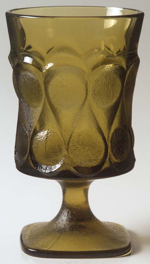 Spotlight-Antique Gold Iced Tea by Noritake-1