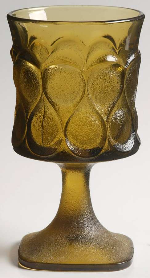 Spotlight-Antique Gold Water Goblet by Noritake-1