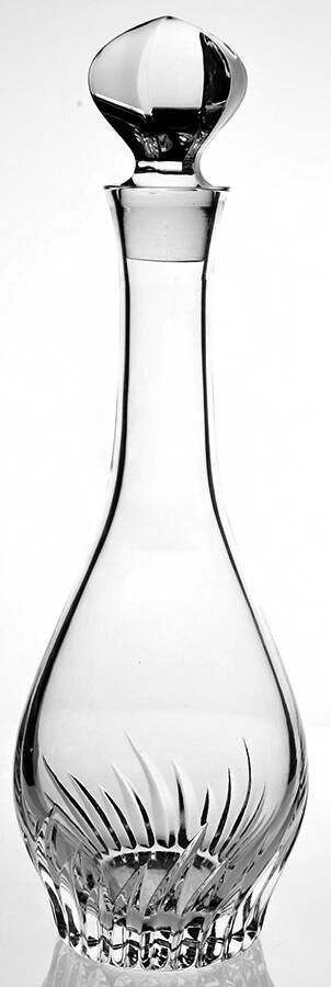 Yvonne Wine Decanter & Stopper by Nachtmann-1