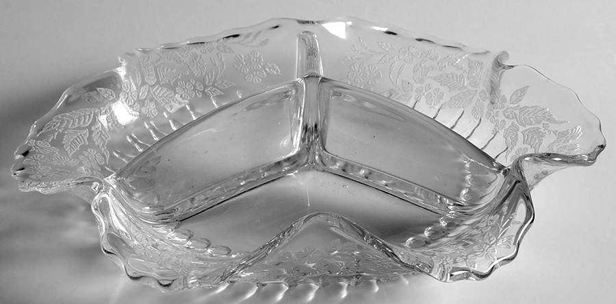 Flower Basket-Clear 9" 3 Part Round Relish by New Martinsville-1