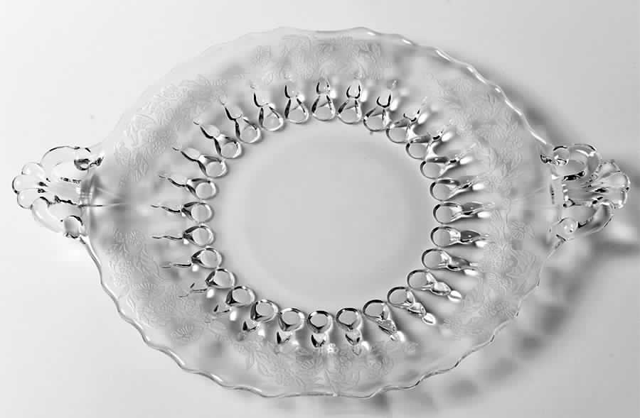 Flower Basket-Clear 9" 2 Handled Plate by New Martinsville-1