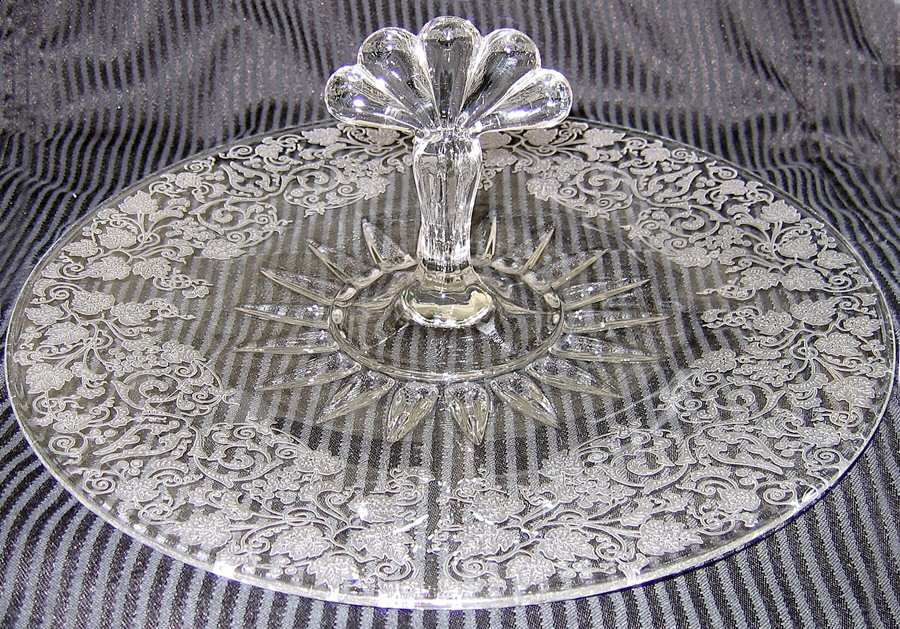 Florentine Center Handle Tray by New Martinsville-1