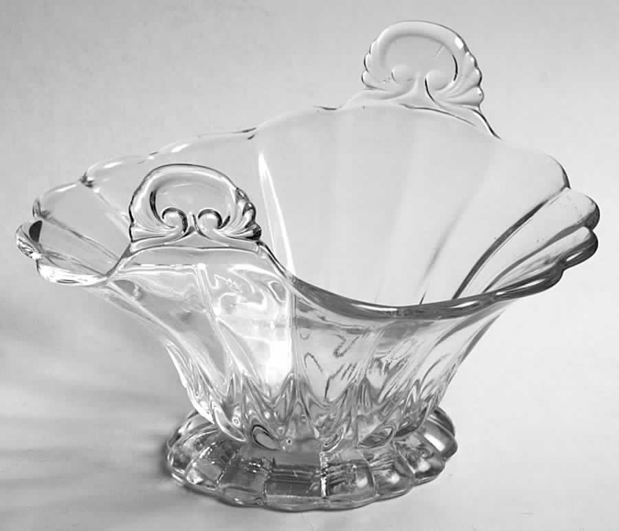 Janice-Clear Basket by New Martinsville-1
