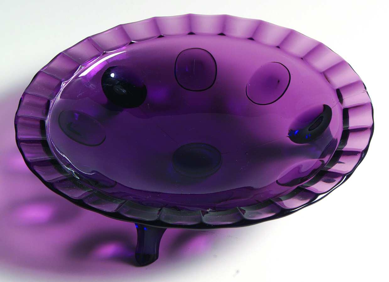 Moondrops-Amethyst 8" Round Relish by New Martinsville-1
