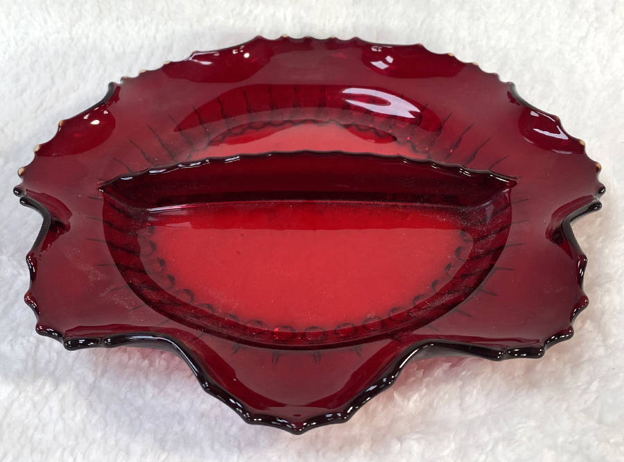Radiance Ruby (No Trim) 7" Round 2 Part Relish by New Martinsville-1