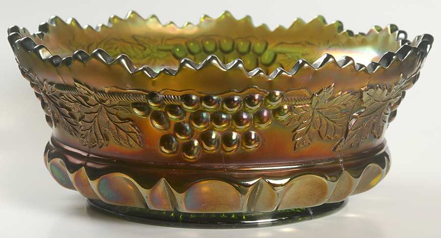 Grape and Cable Green 9" Round Bowl by Northwood-1