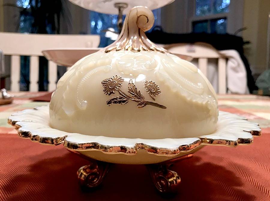 Louis XV-Custard Round Covered Butter by Northwood-1