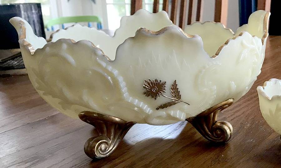 Louis XV-Custard Large Fruit Bowl by Northwood-1