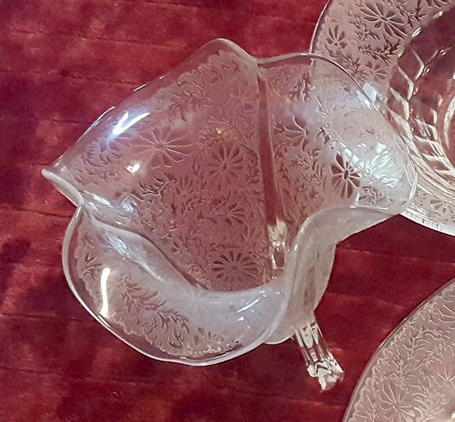 Etch103-25 3-Toed Vase by New Martinsville-1