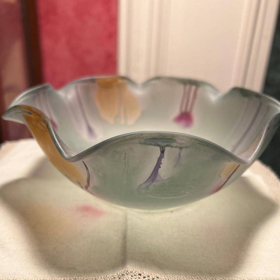 Rueven 6" Round Crimped Bowl by Nouveau Art Glass -1