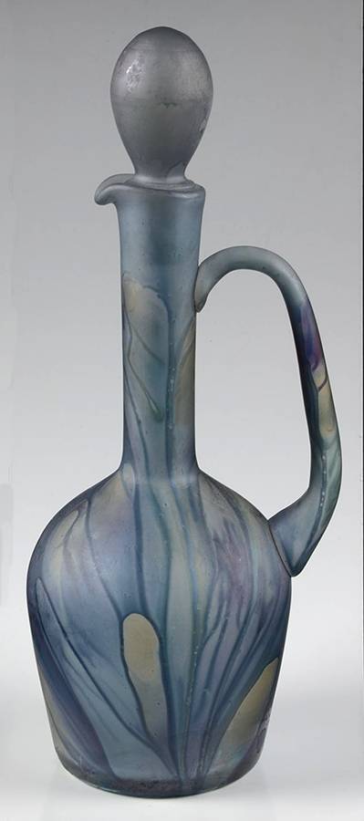 Rueven Handled Wine Decanter & Stopper by Nouveau Art Glass -1