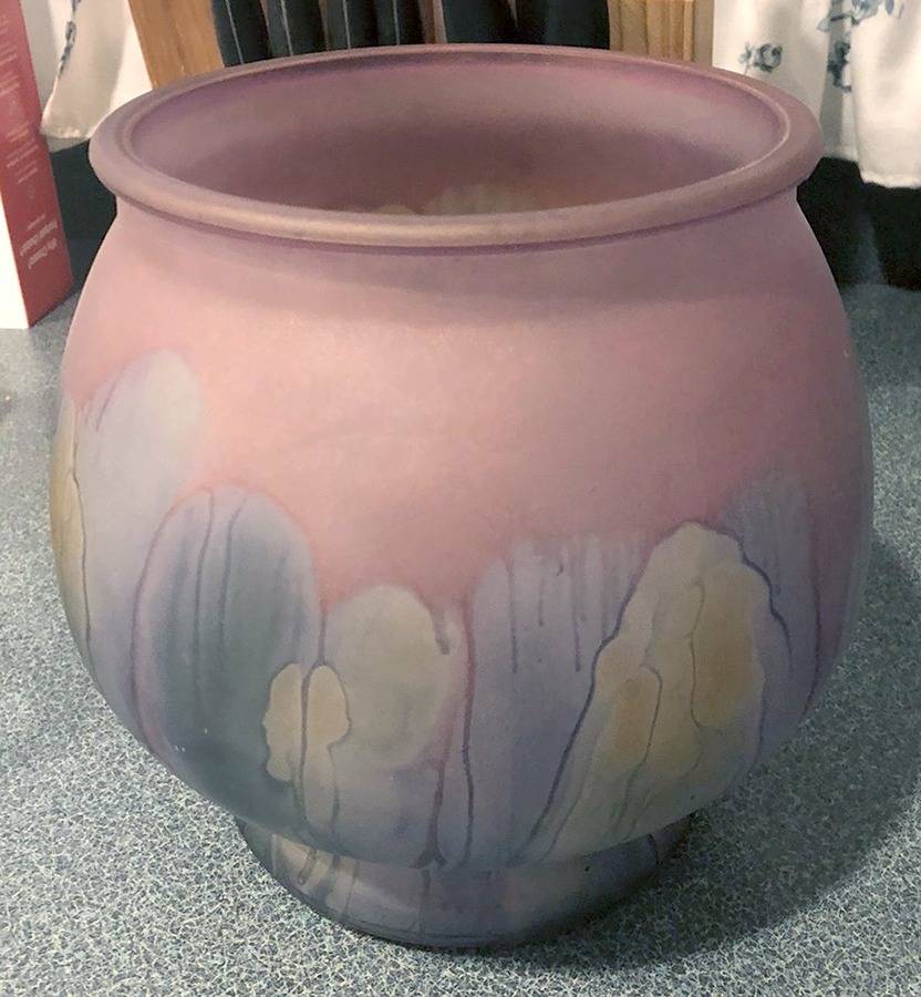 Rueven 8" Flower Vase by Nouveau Art Glass -1