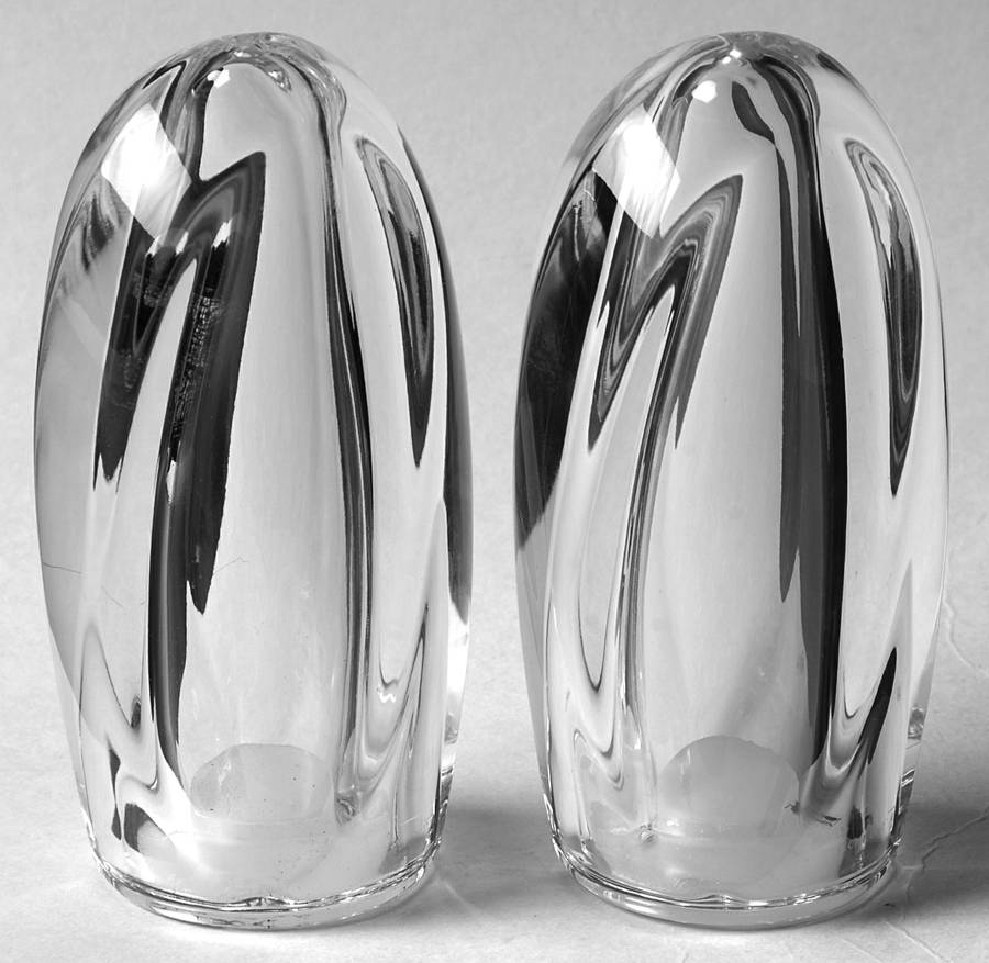 Twist Stoppered Shaker Set by Nambe-1