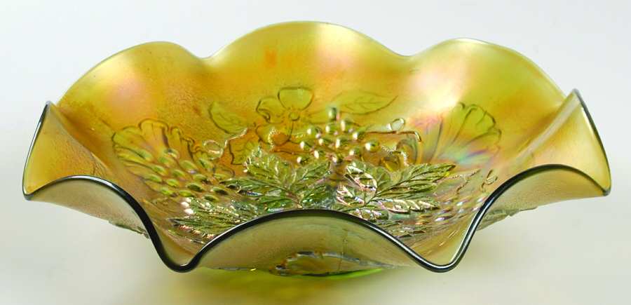 Grape Leaves-Green Crimped Bowl by Northwood-1