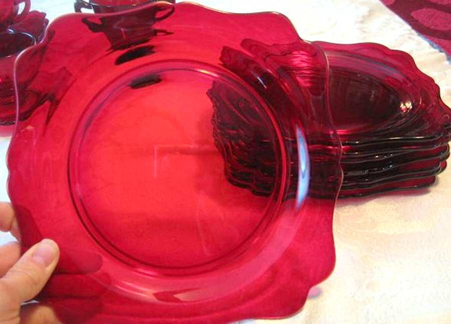 Fancy Square-Ruby Square Luncheon Plate by New Martinsville-1