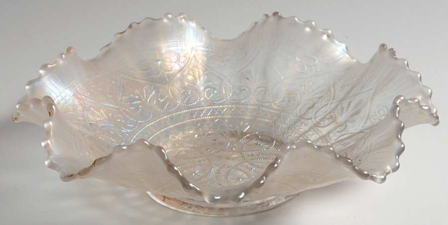 Hearts and Flowers White (Carnival) 8" Round Crimped Bowl by Northwood-1