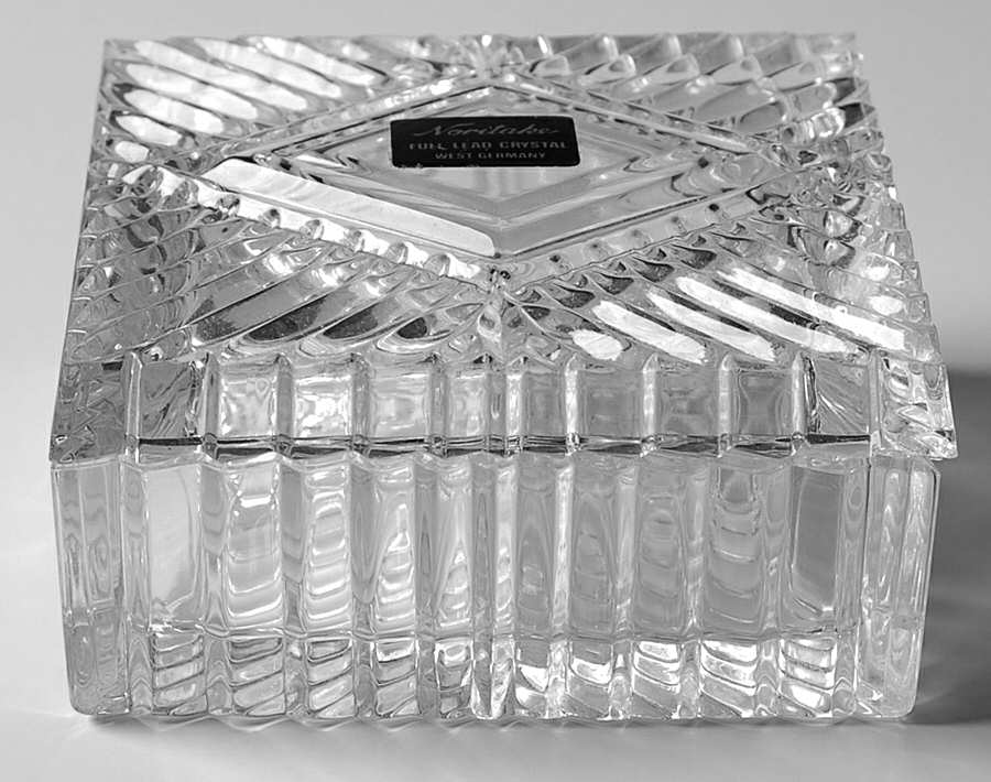 Giftware 3" Square Box & Lid by Noritake-1