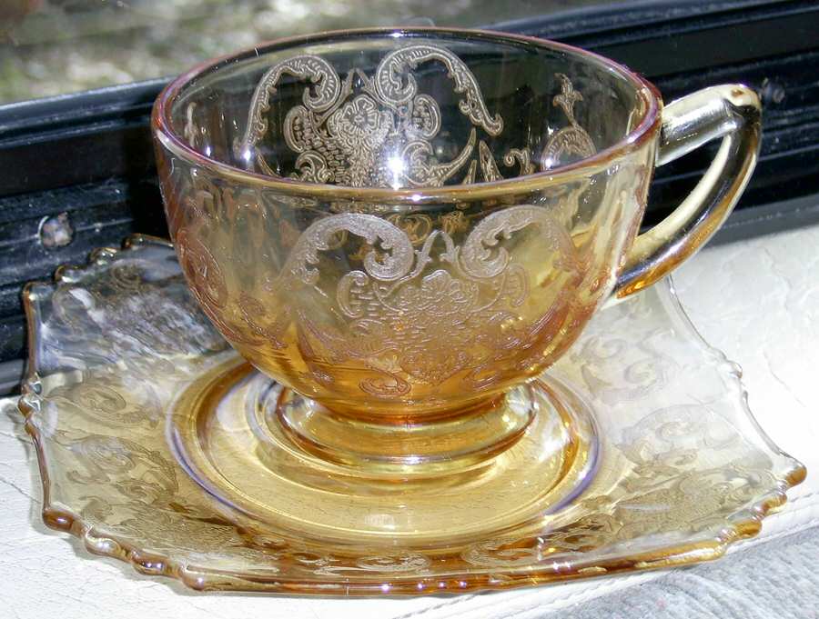 NEM2-Amber Cup & Saucer Set by New Martinsville-1