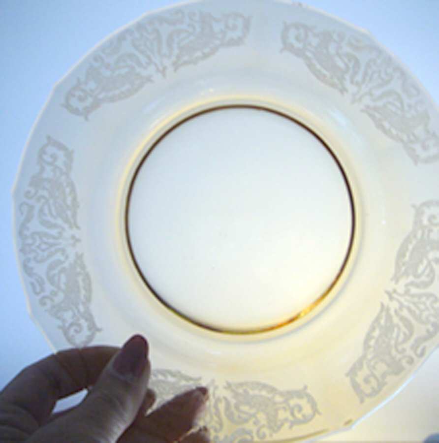 Lions-Amber Luncheon Plate by New Martinsville-1