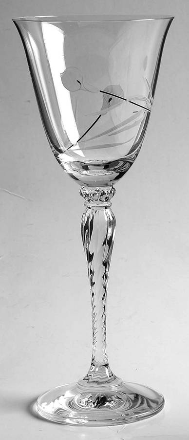 Calais Wine Glass by Oscar de la Renta-1