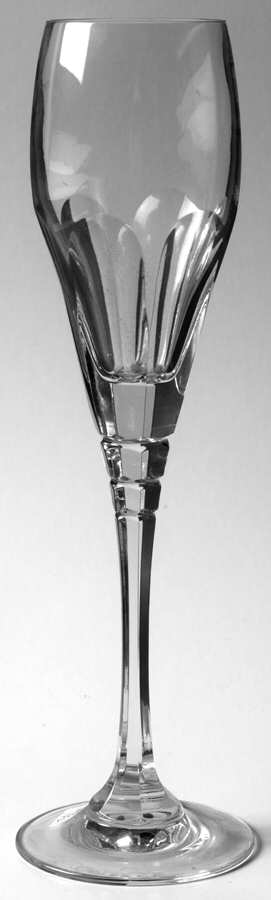 Le Grande Fleur Fluted Champagne by Oscar de la Renta-1