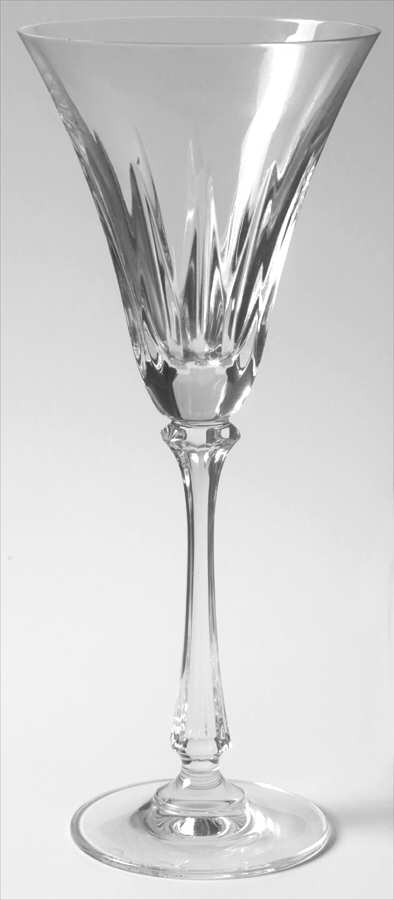 Tifton Wine Glass by Oscar de la Renta-1