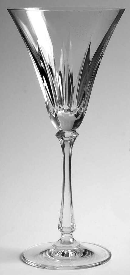 Tifton Water Goblet by Oscar de la Renta-1