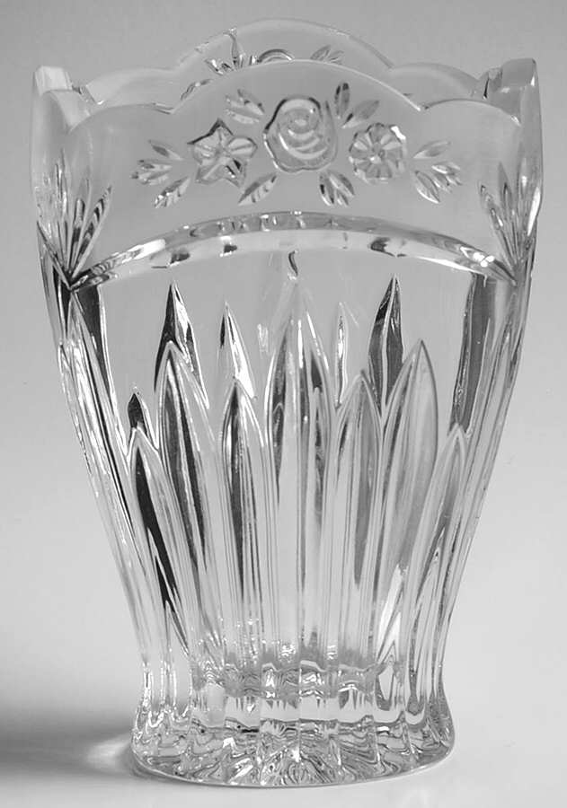 Southern Garden Oval Vase by Oneida-1