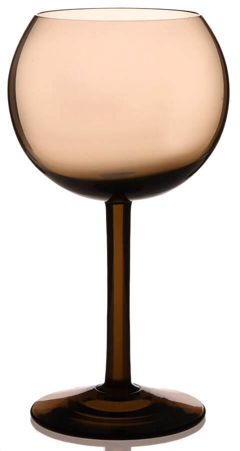 Eva Brown Wine Glass by Orrefors-1