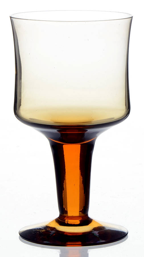 Patio Amber Wine Glass by Orrefors-1