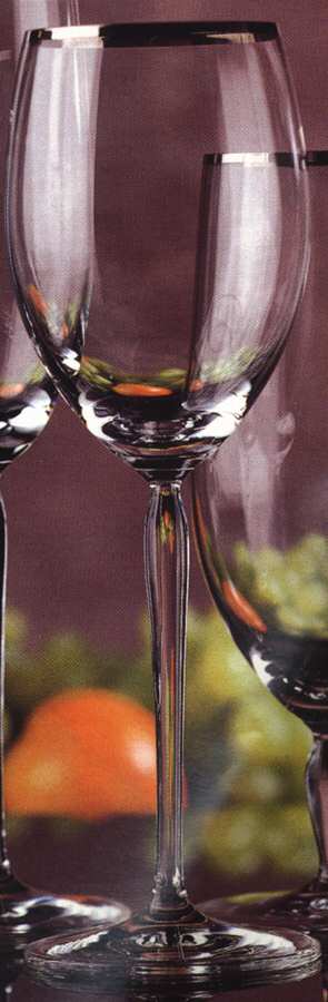Carisma Platinum Wine Glass by Oneida-1