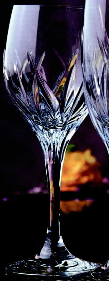 Revelry Wine Glass by Oneida-1