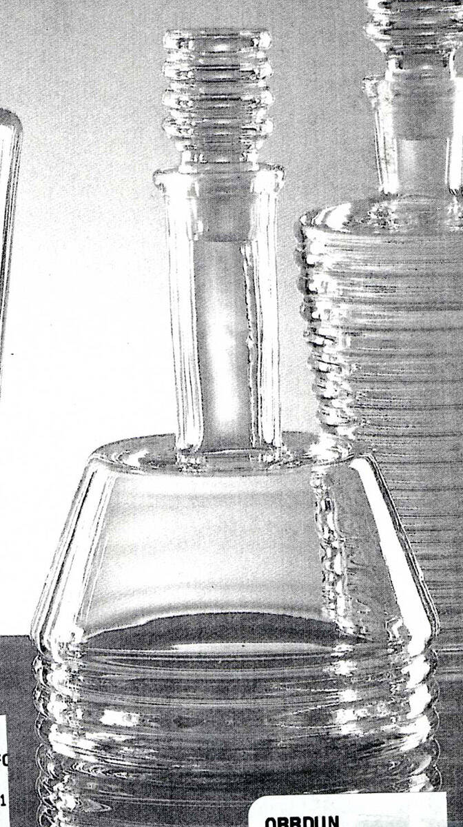 Duncan Decanter & Stopper by Orrefors-1