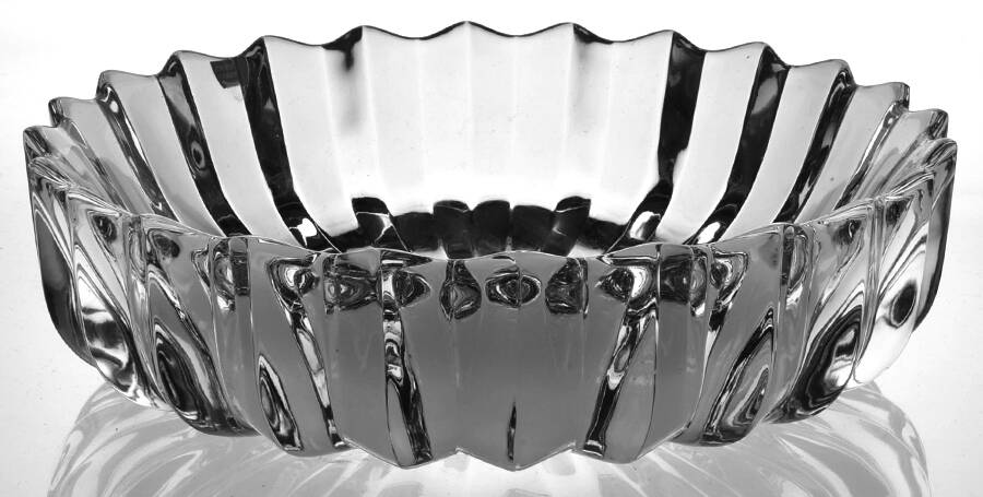 Fleur 8" Shallow Round Bowl by Orrefors-1